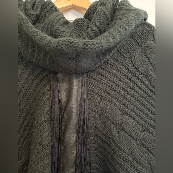 S&G Fringe Cape - Hooded Knit and Leather Poncho - Picture 3 of 13